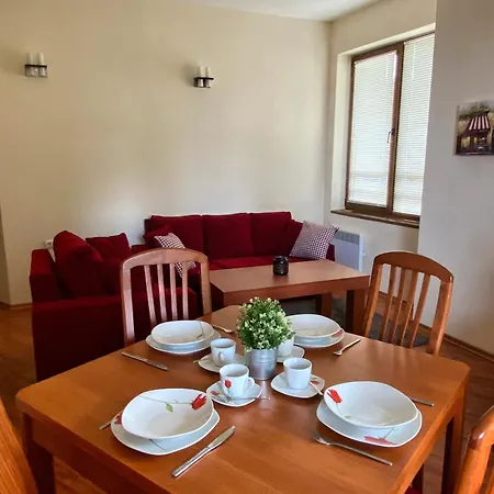 Cedar Heights Cozy 公寓